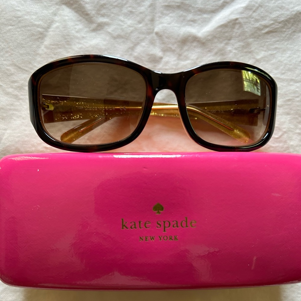 Kate spade sunglasses barely worn